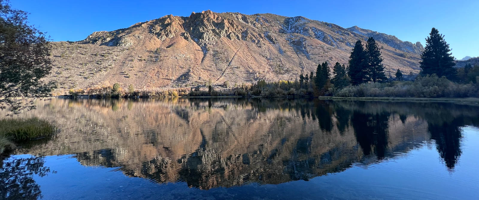 Lake Sabrina에서 내려오는 길