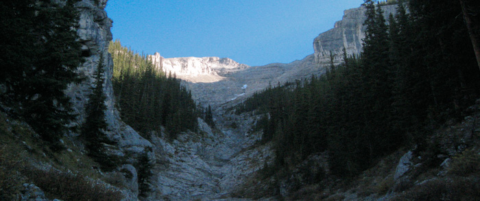 Mt.Rundle peak from Gully